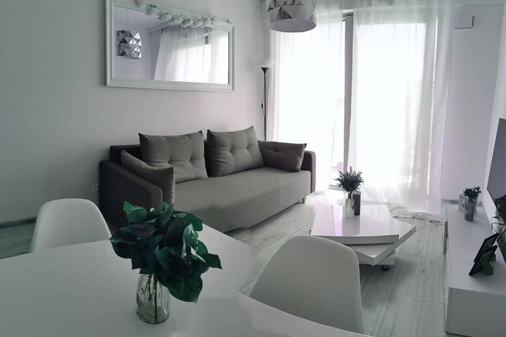 Green Apartment Promenada Gwiazd- Widok Na Morze. Miedzyzdroje Exterior photo